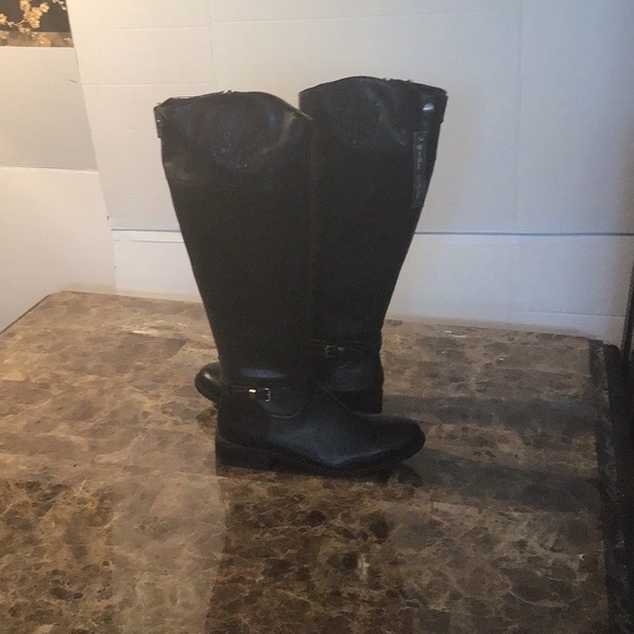 Vince Camuto Women's Kable Black Leather Riding Boot Wide Calf - Picture 4 of 6